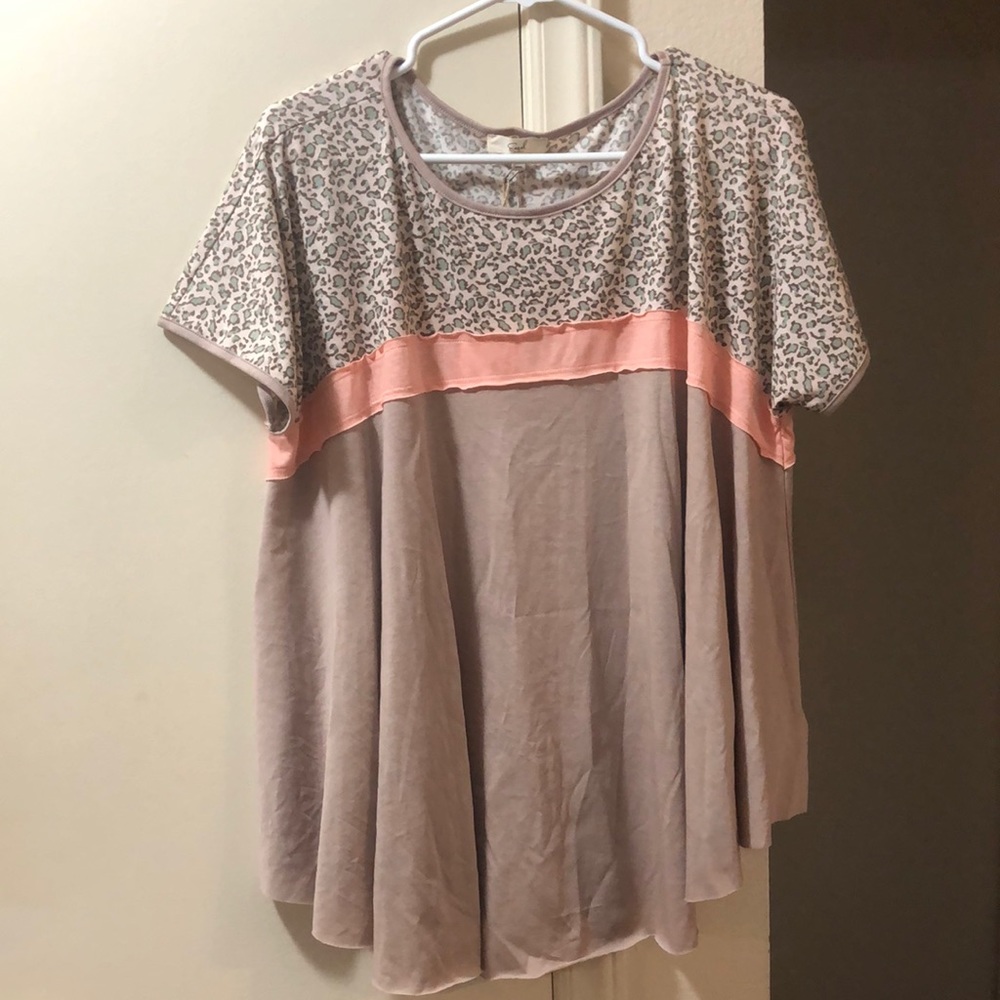 Leopard Raglan Top